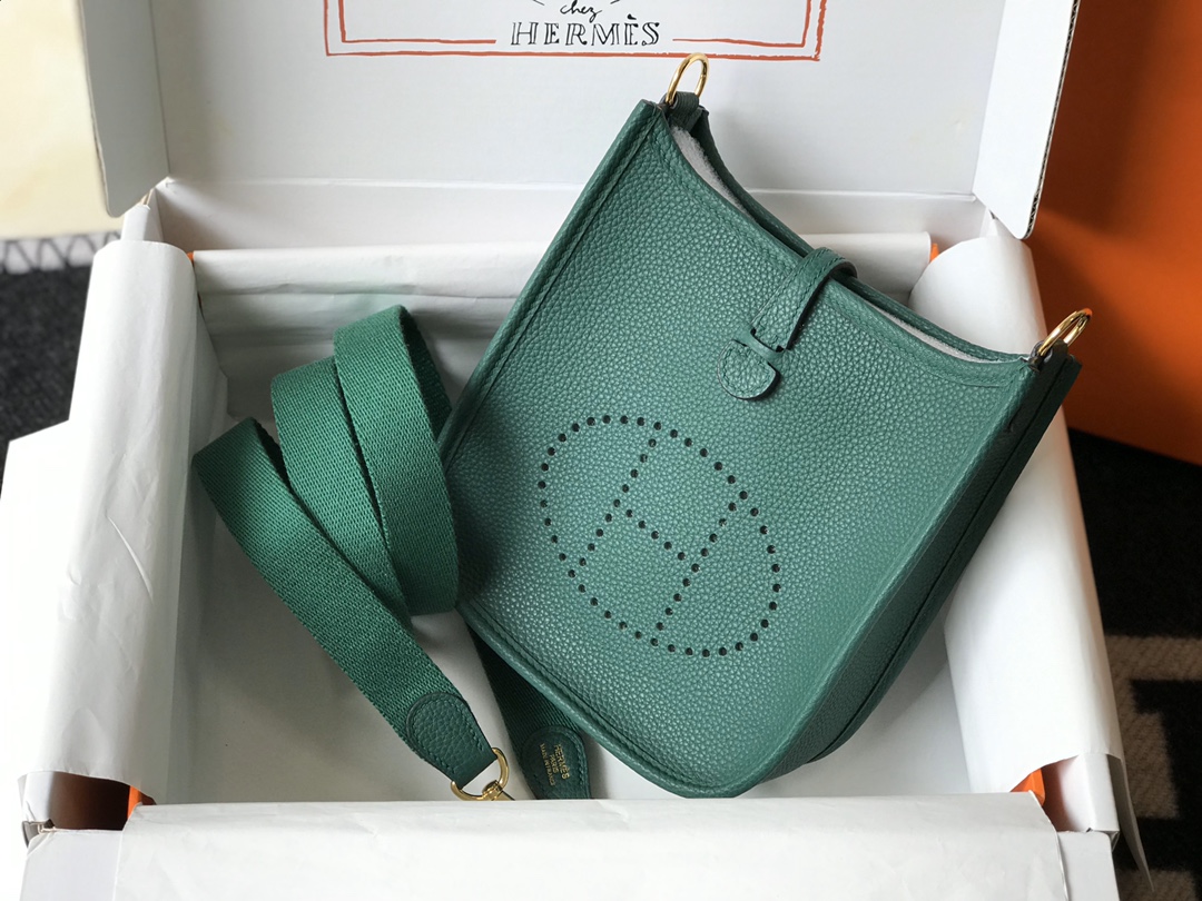 Hermes Evelyne 16 Amazone TPM Shoulder Bag In Dark Green Clemence Leather